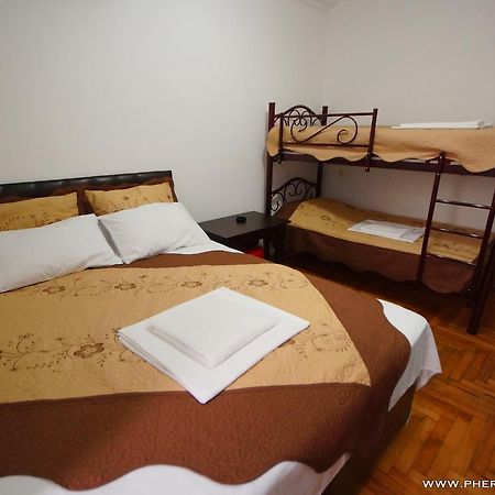 Pheria Batumi Bagian luar foto